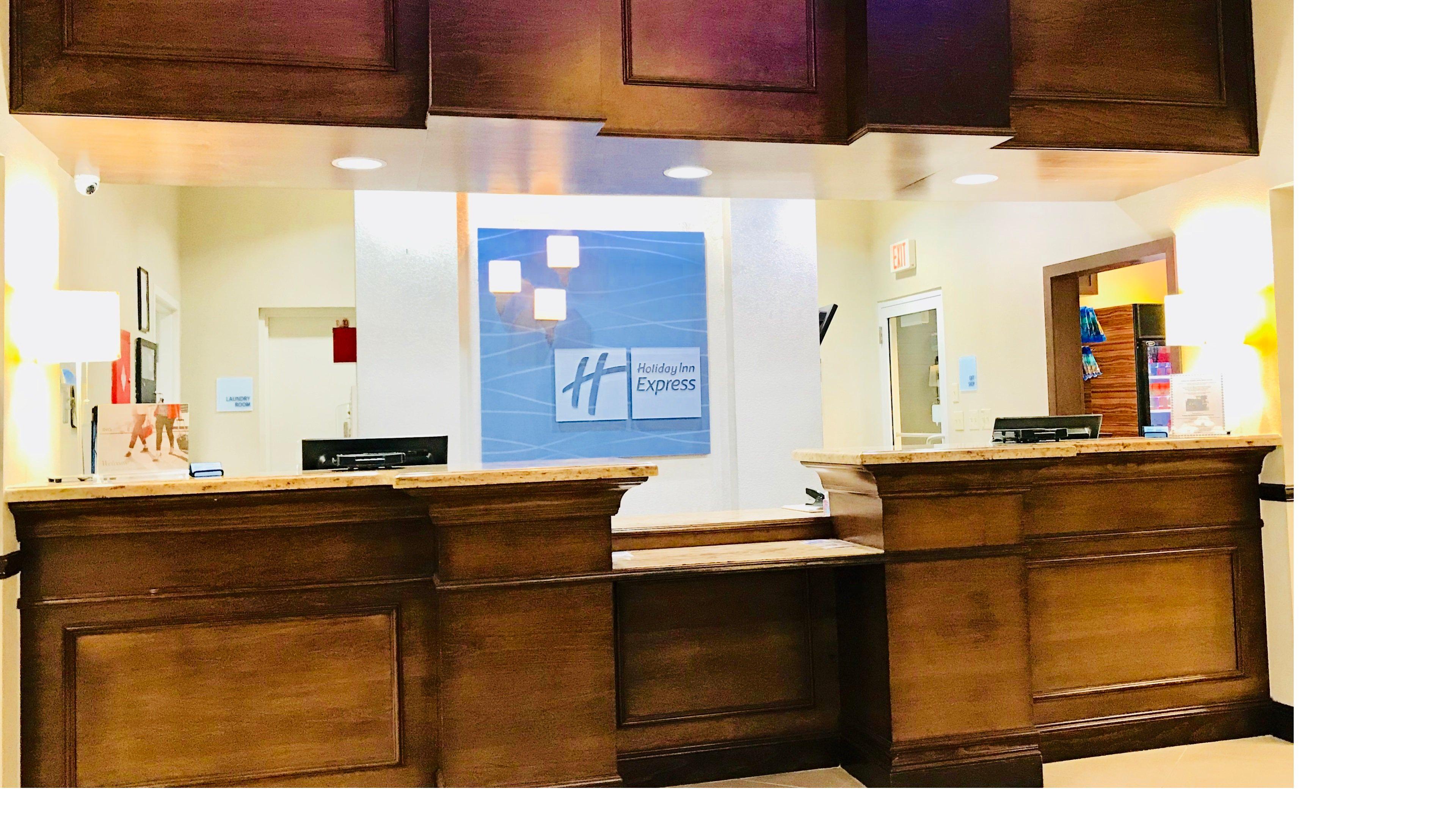 Holiday Inn Express & Suites Miami Kendall By Ihg Exterior photo