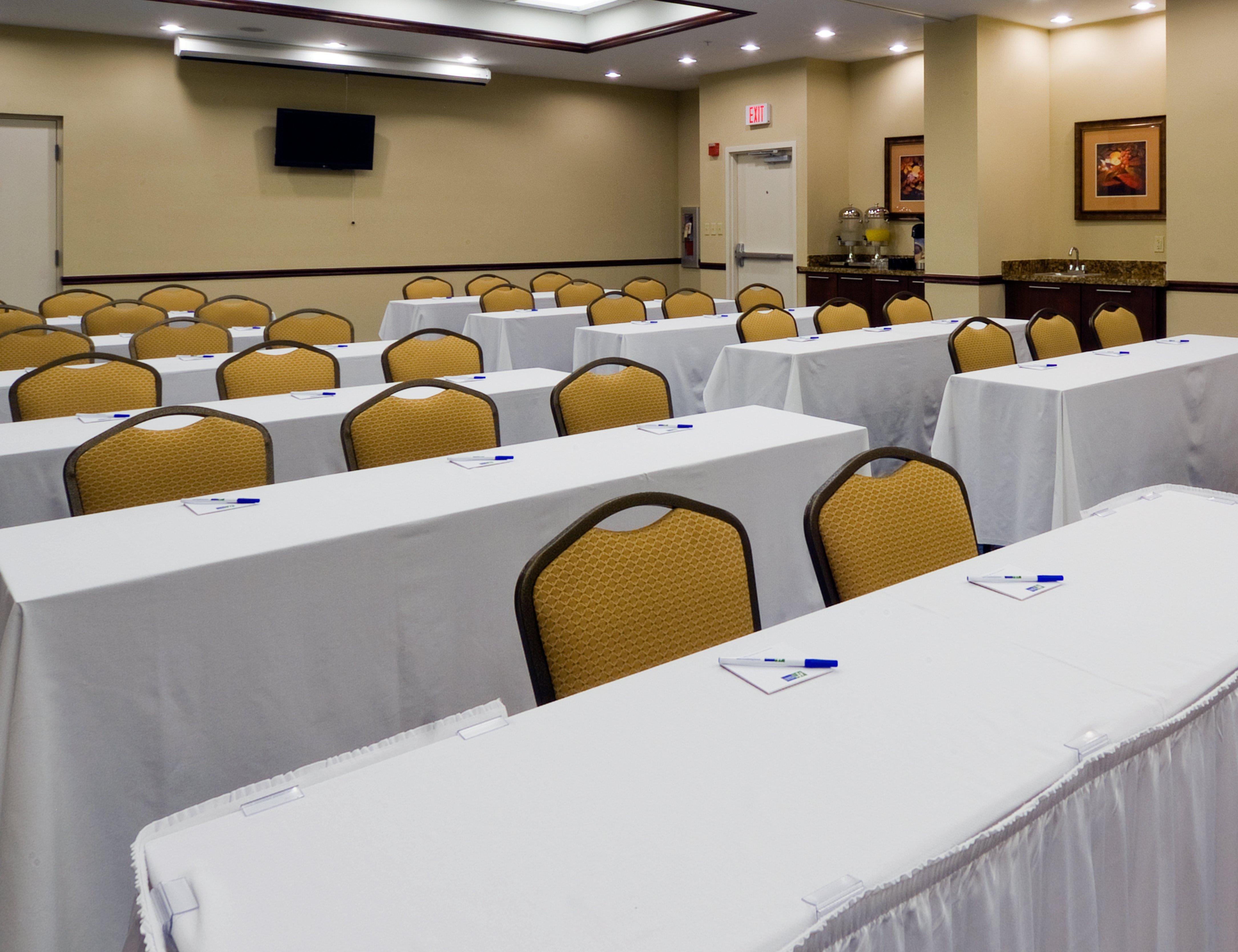 Holiday Inn Express & Suites Miami Kendall By Ihg Exterior photo