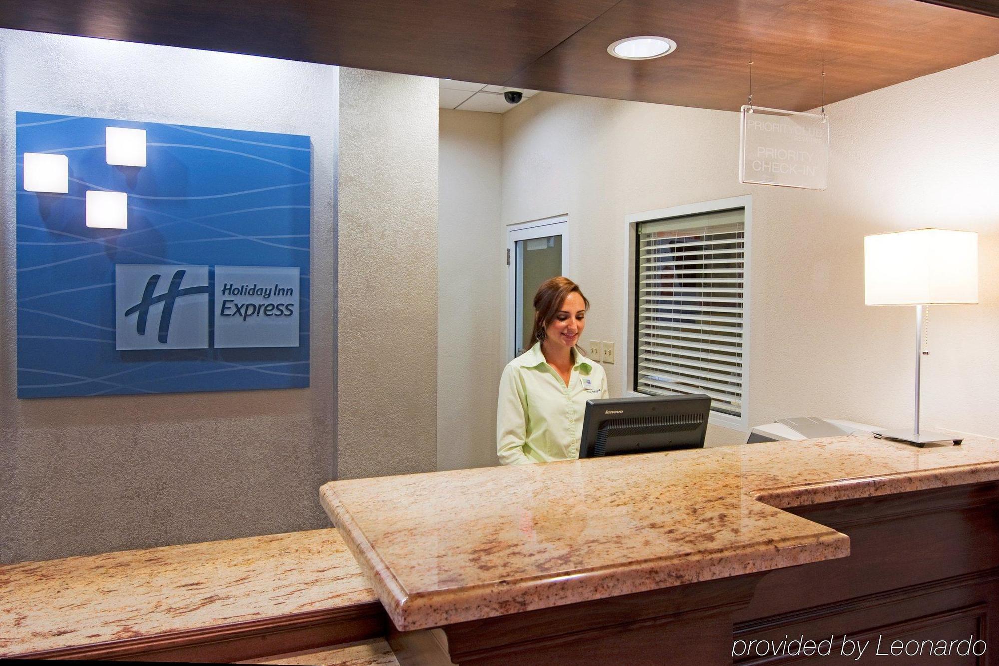 Holiday Inn Express & Suites Miami Kendall By Ihg Interior photo