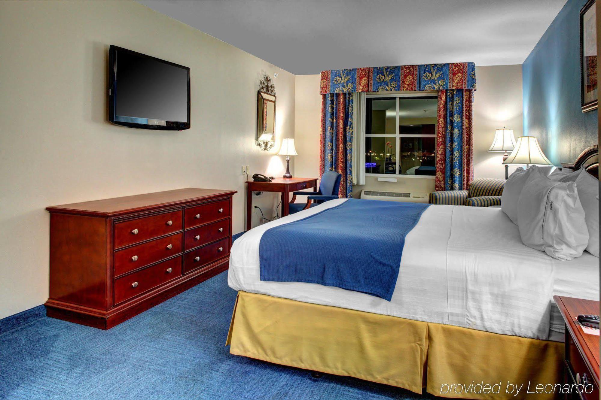 Holiday Inn Express & Suites Miami Kendall By Ihg Exterior photo