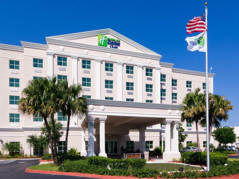Holiday Inn Express & Suites Miami Kendall By Ihg Exterior photo